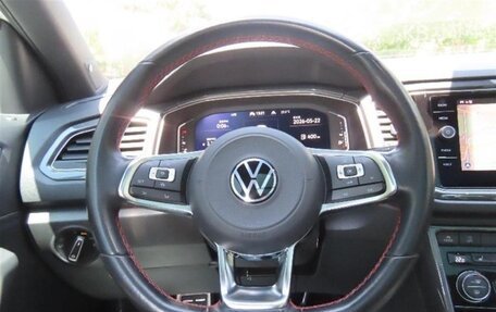 Volkswagen T-Roc I, 2022 год, 1 910 000 рублей, 6 фотография