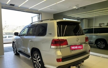 Toyota Land Cruiser 200, 2018 год, 7 500 000 рублей, 6 фотография