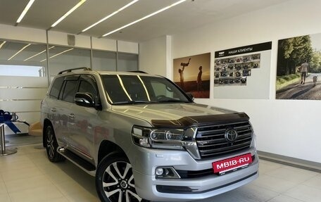 Toyota Land Cruiser 200, 2018 год, 7 500 000 рублей, 3 фотография