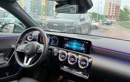 Mercedes-Benz A-Класс, 2018 год, 2 000 000 рублей, 5 фотография