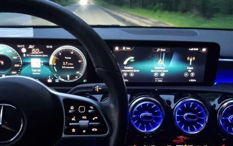 Mercedes-Benz A-Класс, 2018 год, 2 000 000 рублей, 6 фотография