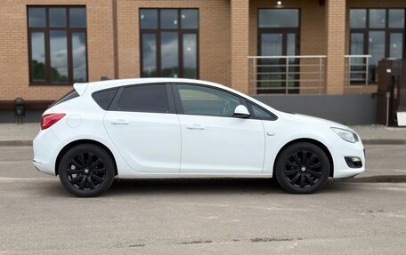 Opel Astra J, 2013 год, 550 000 рублей, 3 фотография