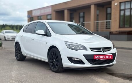 Opel Astra J, 2013 год, 550 000 рублей, 2 фотография