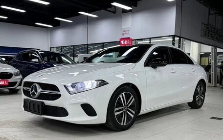Mercedes-Benz A-Класс, 2022 год, 1 790 000 рублей, 1 фотография