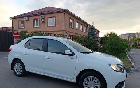 Renault Logan II, 2018 год, 950 000 рублей, 2 фотография