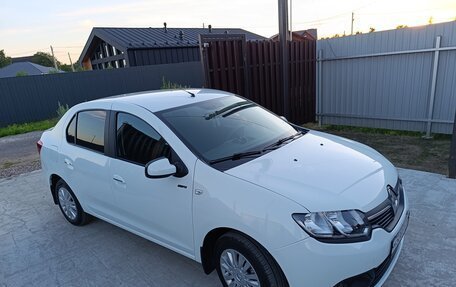 Renault Logan II, 2018 год, 950 000 рублей, 21 фотография