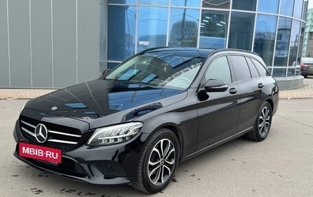Mercedes-Benz C-Класс, 2020 год, 2 100 000 рублей, 2 фотография