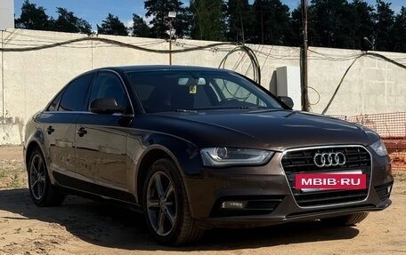 Audi A4, 2012 год, 1 100 000 рублей, 4 фотография