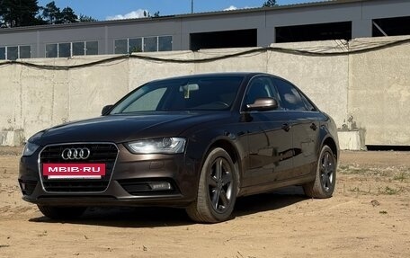Audi A4, 2012 год, 1 100 000 рублей, 3 фотография