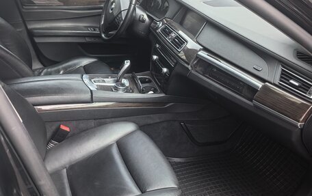 BMW 7 серия, 2013 год, 1 599 000 рублей, 6 фотография