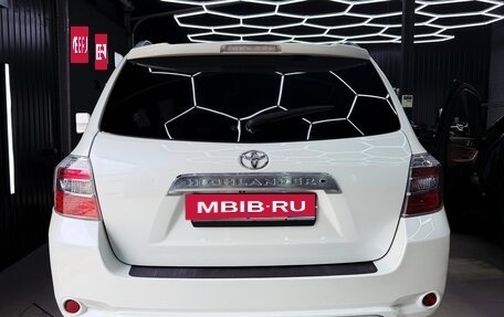Toyota Highlander III, 2010 год, 1 950 000 рублей, 4 фотография