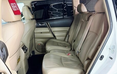 Toyota Highlander III, 2010 год, 1 950 000 рублей, 13 фотография