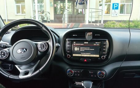 KIA Soul III, 2021 год, 2 400 000 рублей, 11 фотография