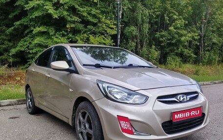 Hyundai Solaris II рестайлинг, 2013 год, 540 000 рублей, 1 фотография