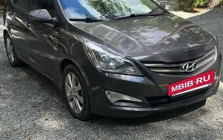 Hyundai Solaris II рестайлинг, 2015 год, 1 200 000 рублей, 2 фотография