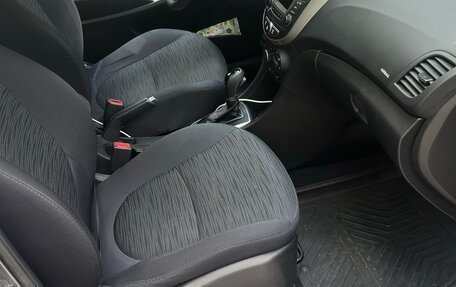 Hyundai Solaris II рестайлинг, 2015 год, 1 200 000 рублей, 16 фотография