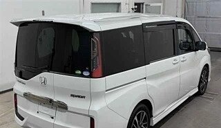 Honda Stepwgn IV, 2021 год, 1 820 000 рублей, 5 фотография