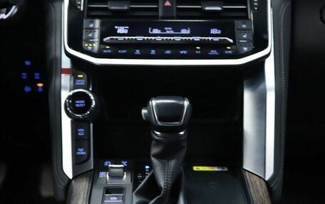 Toyota Land Cruiser, 2021 год, 9 550 000 рублей, 14 фотография