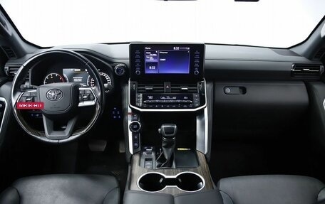 Toyota Land Cruiser, 2021 год, 9 550 000 рублей, 15 фотография