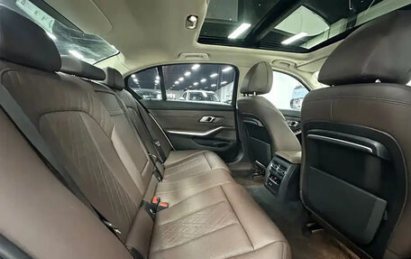 BMW 3 серия, 2022 год, 2 670 000 рублей, 13 фотография