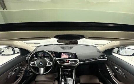 BMW 3 серия, 2022 год, 2 670 000 рублей, 10 фотография