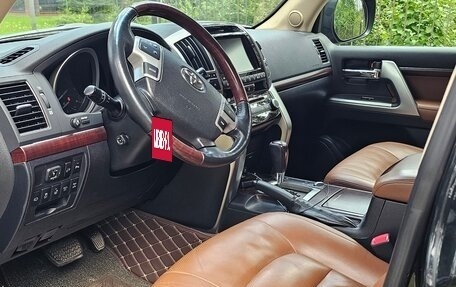 Toyota Land Cruiser 200, 2015 год, 4 300 000 рублей, 8 фотография