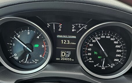 Toyota Land Cruiser 200, 2015 год, 4 300 000 рублей, 10 фотография