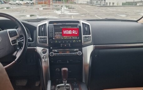 Toyota Land Cruiser 200, 2015 год, 4 300 000 рублей, 13 фотография