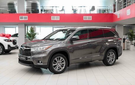 Toyota Highlander III, 2014 год, 2 550 000 рублей, 1 фотография