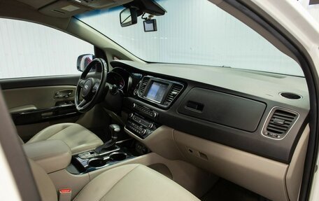 KIA Carnival III, 2020 год, 3 300 000 рублей, 19 фотография