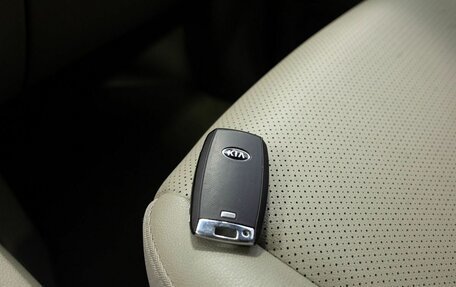 KIA Carnival III, 2020 год, 3 300 000 рублей, 34 фотография