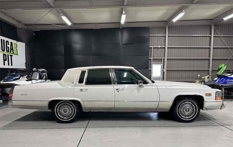 Cadillac Fleetwood I, 1992 год, 6 800 000 рублей, 4 фотография