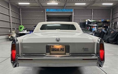 Cadillac Fleetwood I, 1992 год, 6 800 000 рублей, 6 фотография