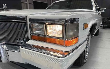 Cadillac Fleetwood I, 1992 год, 6 800 000 рублей, 13 фотография