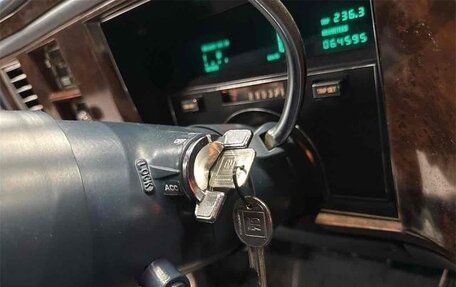 Cadillac Fleetwood I, 1992 год, 6 800 000 рублей, 27 фотография