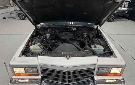 Cadillac Fleetwood I, 1992 год, 6 800 000 рублей, 15 фотография