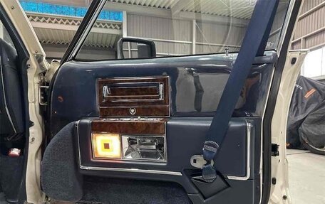 Cadillac Fleetwood I, 1992 год, 6 800 000 рублей, 32 фотография