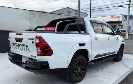 Toyota Hilux VIII, 2023 год, 4 145 002 рублей, 6 фотография