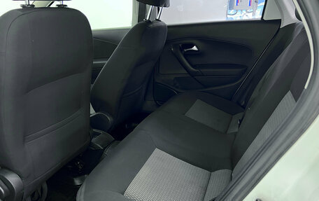 Volkswagen Polo VI (EU Market), 2013 год, 725 000 рублей, 19 фотография