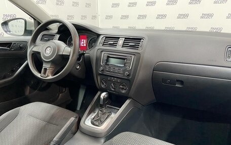 Volkswagen Jetta VI, 2014 год, 960 000 рублей, 3 фотография