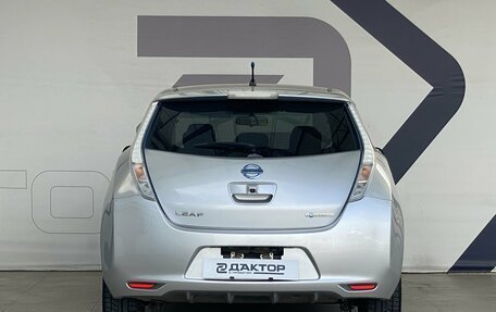 Nissan Leaf I, 2015 год, 980 000 рублей, 6 фотография