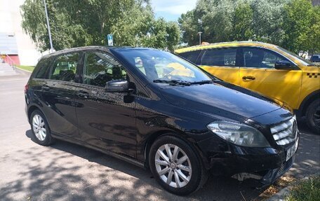 Mercedes-Benz B-Класс, 2012 год, 1 015 000 рублей, 27 фотография