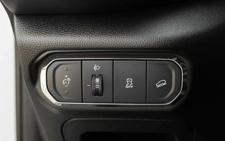 Haval Jolion, 2023 год, 1 930 000 рублей, 17 фотография