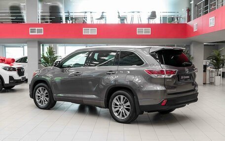 Toyota Highlander III, 2014 год, 2 550 000 рублей, 4 фотография
