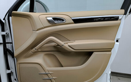 Porsche Cayenne III, 2015 год, 3 800 000 рублей, 23 фотография