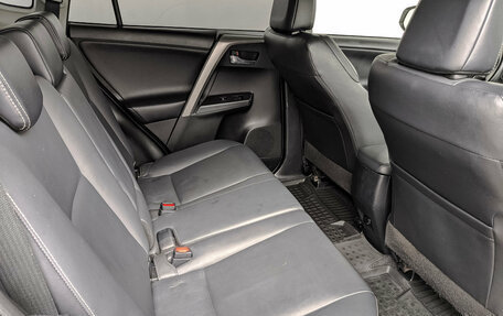 Toyota RAV4, 2016 год, 2 750 000 рублей, 18 фотография