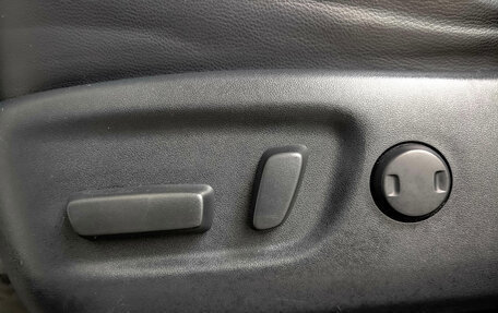 Toyota RAV4, 2016 год, 2 750 000 рублей, 29 фотография