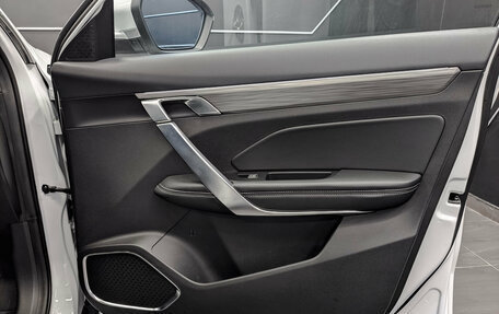 Geely Atlas, 2022 год, 2 000 000 рублей, 23 фотография
