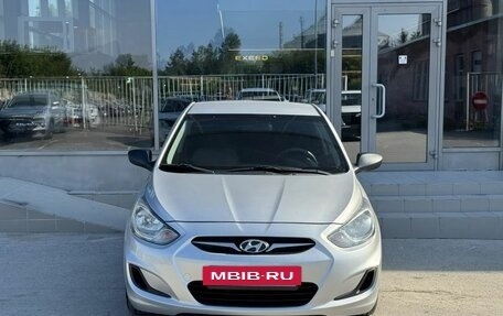 Hyundai Solaris II рестайлинг, 2013 год, 685 000 рублей, 2 фотография