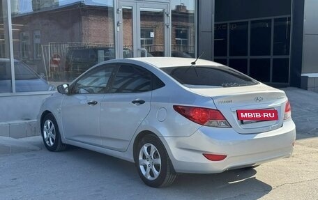 Hyundai Solaris II рестайлинг, 2013 год, 685 000 рублей, 7 фотография